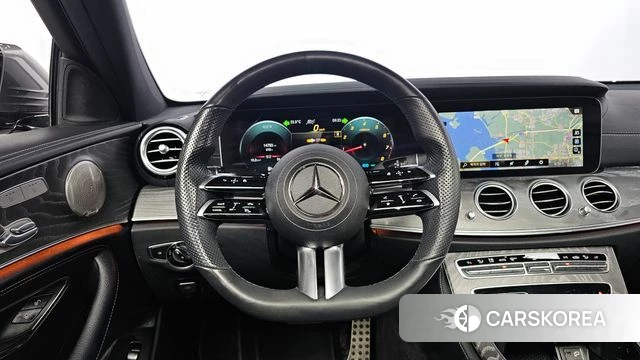 Mercedes-Benz E-Class W213 2022 Серый из Кореи, фото 2
