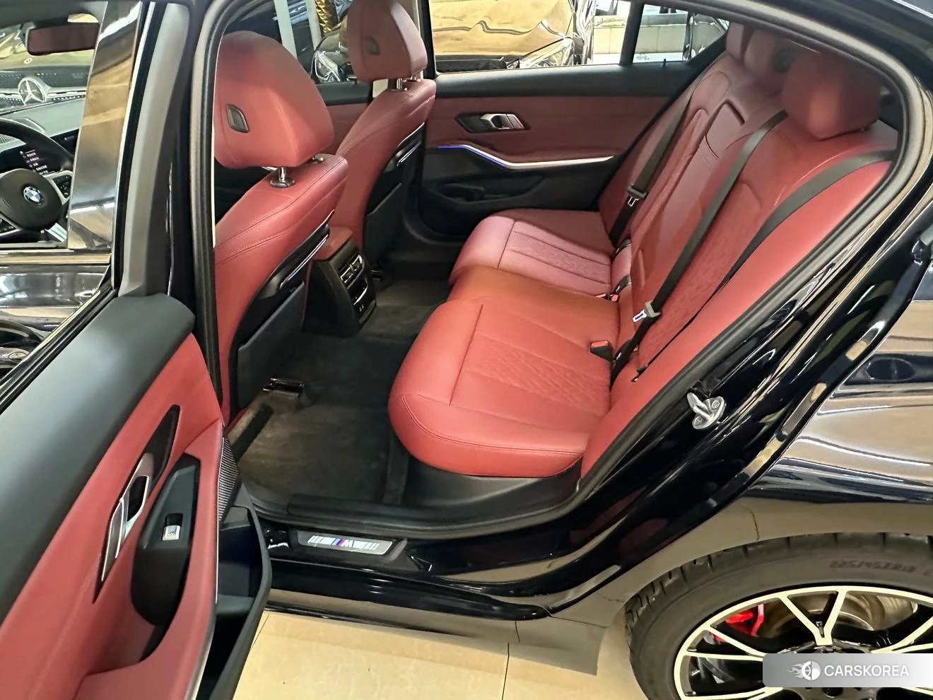 BMW 3 series 2022 Черный из Китая, фото 2