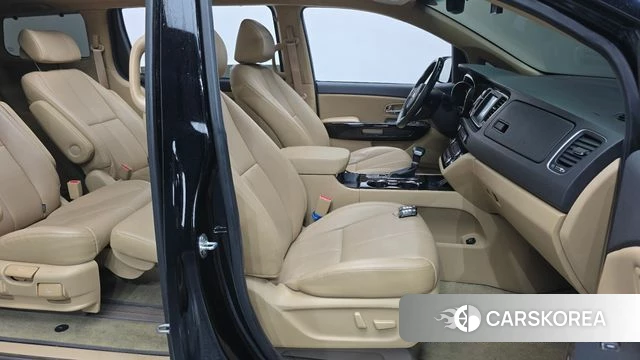 Kia The New Carnival 2019 Черный из Кореи, фото 2