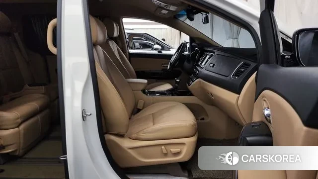 Kia The New Carnival 2019 Белый из Кореи, фото 2