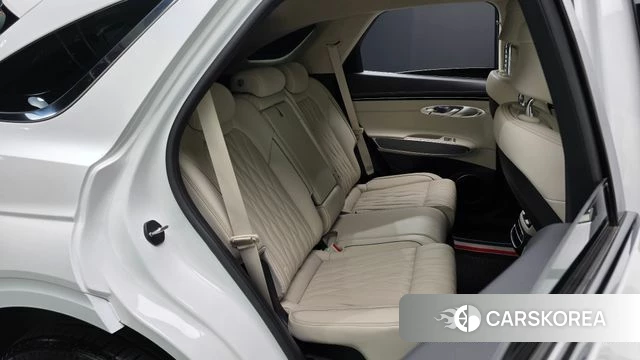 Genesis GV70 2022 Белый из Кореи, фото 2