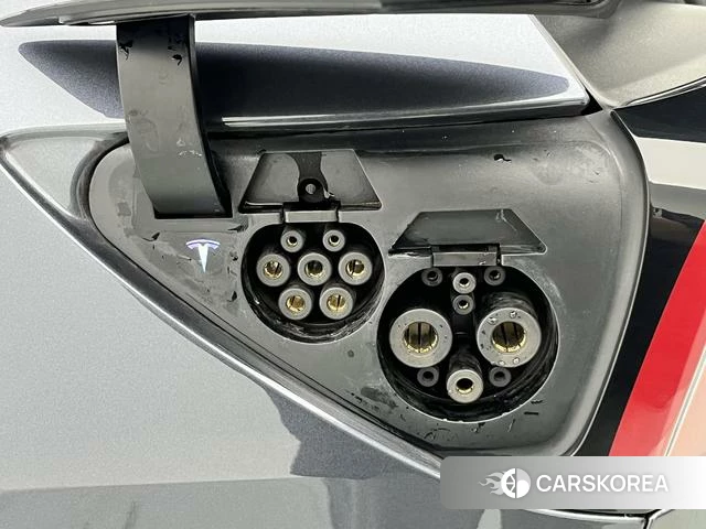 Tesla Model Y 2022 Темно-серый из Китая, фото 2