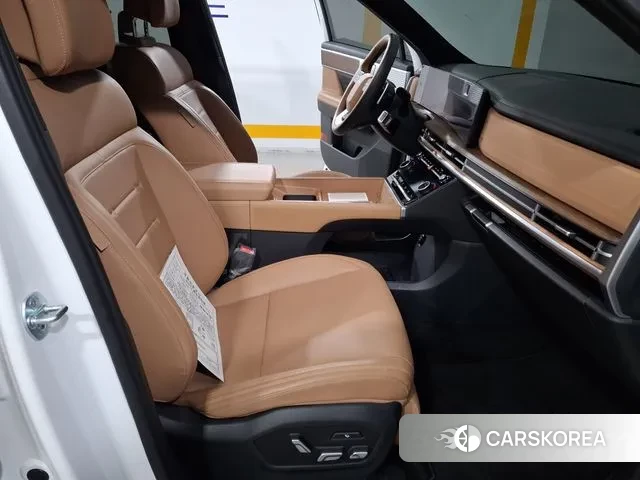 Hyundai Santa Fe (MX5) 2023 Белый из Кореи, фото 2