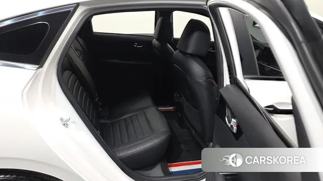 Kia The New K3 2nd generation 2021 Белый из Кореи, фото 2