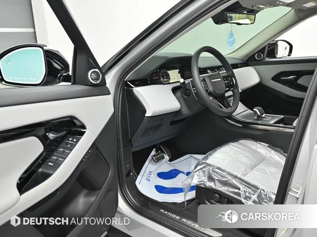 Land Rover Range Rover Evoque 2nd Generation 2025 Серебристо-серый из Кореи, фото 2