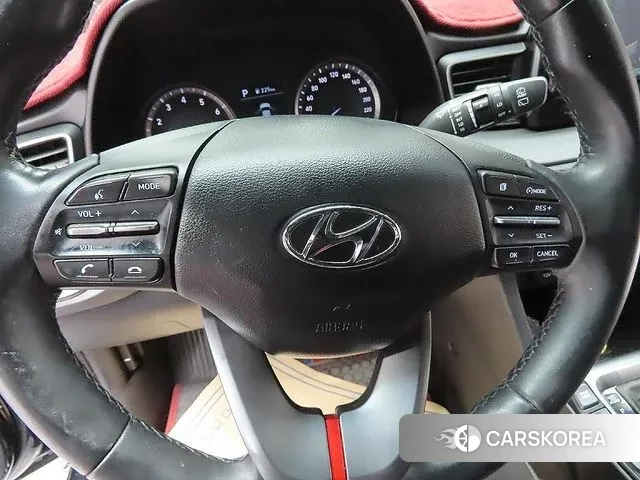 Hyundai Veloster (JS) 2018 Черный двухцветный из Кореи, фото 2