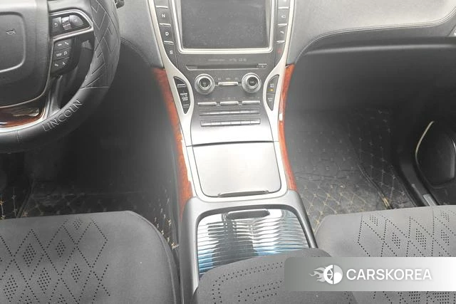 Lincoln Navigator (import) 2019 Черный из Китая, фото 2