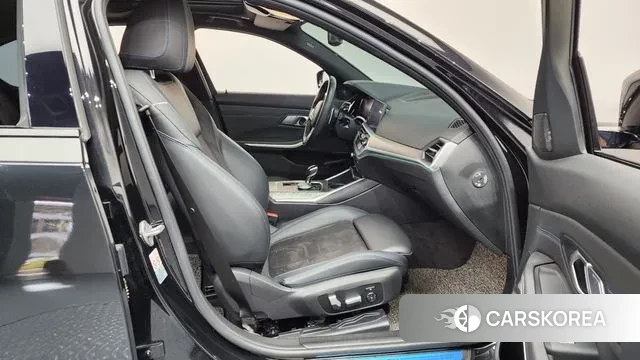 BMW 3 Series (G20) 2021 Черный из Кореи, фото 2