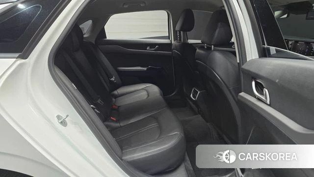 Kia K5 3rd generation 2023 Белый из Кореи, фото 2