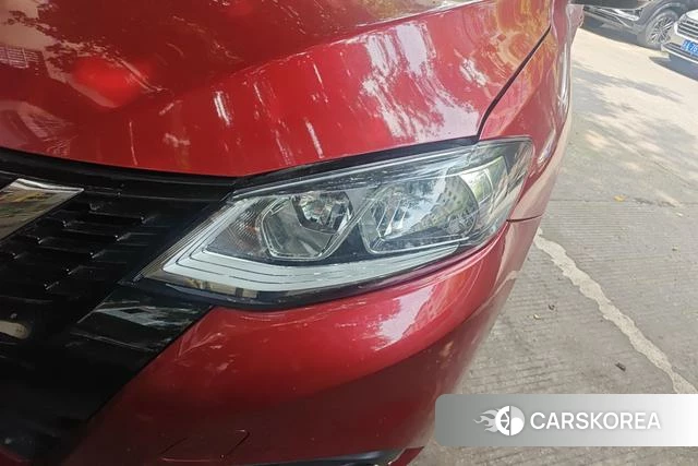 Nissan TIIDA 2024 Красный из Китая, фото 2