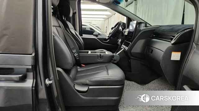 Hyundai Staria 2024 Серый из Кореи, фото 2