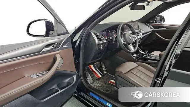 BMW X4 (G02) 2025 Черный из Кореи, фото 2