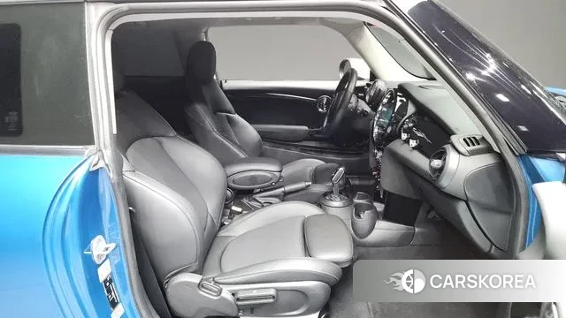 Mini Cooper 2021 Синий из Кореи, фото 2