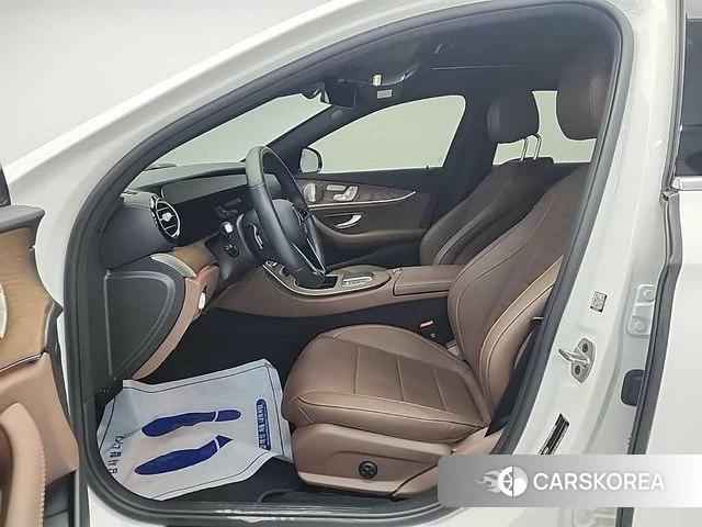 Mercedes-Benz E-Class W213 2023 Белый из Кореи, фото 2