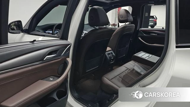 BMW X3 (G01) 2024 Белый из Кореи, фото 2