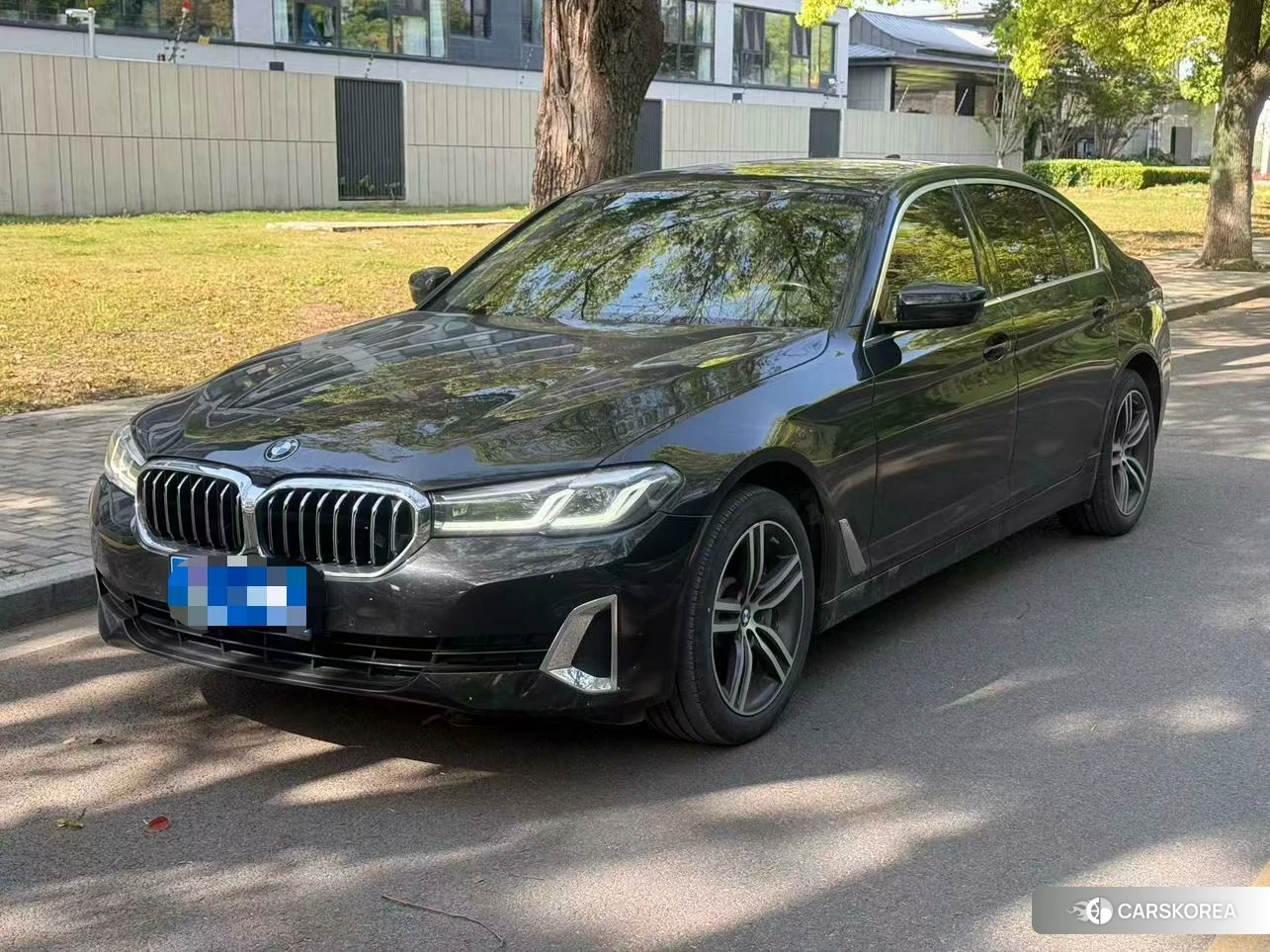 BMW 5 series 2020 Черный из Китая, фото 2