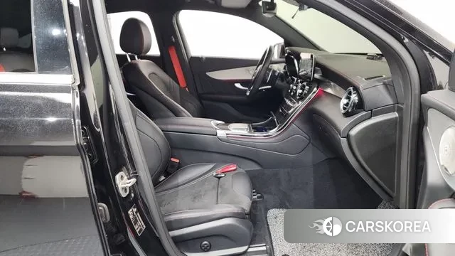 Mercedes-Benz GLC-Class X253 2021 Черный из Кореи, фото 2