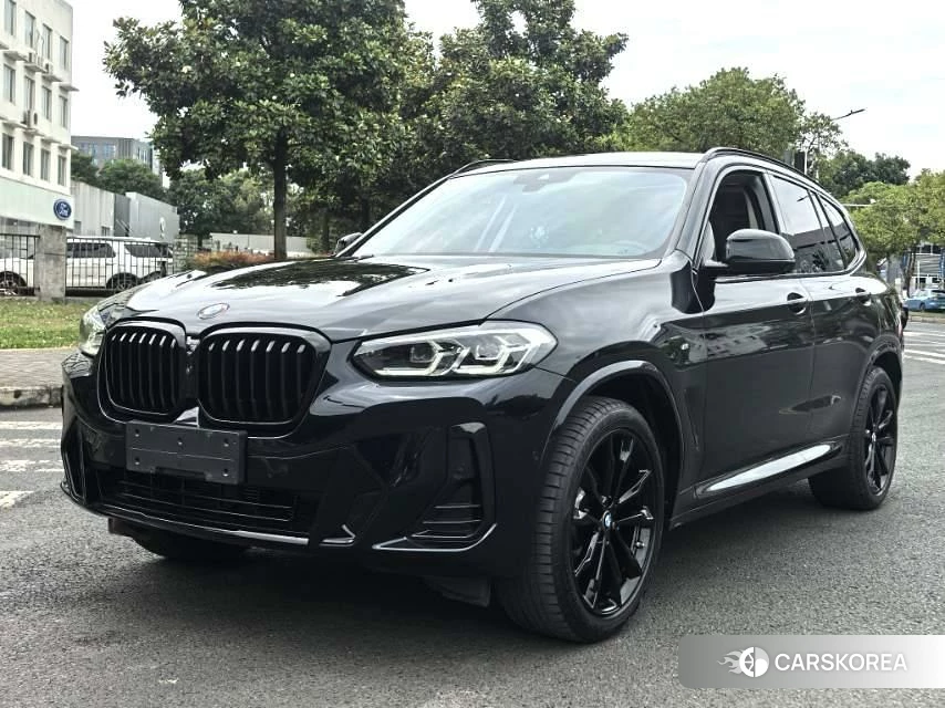 BMW X3 2022 Черный из Китая, фото 2