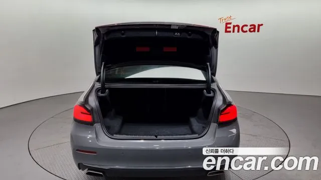 BMW 5 Series (G30) id 2664399 из Кореи 2