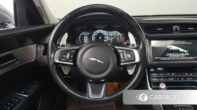 Jaguar XF (X260) 2018 Серый из Кореи, фото 2