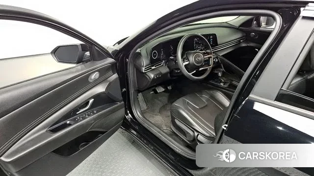 Hyundai Avante (CN7) 2022 Черный из Кореи, фото 2