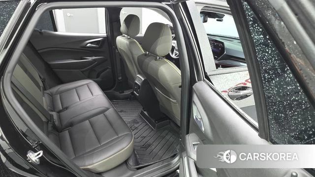 Chevrolet (GM Daewoo) Trax Crossover 2023 Черный из Кореи, фото 2