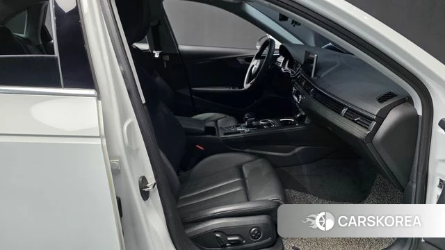 Audi A4 (B9) 2018 Белый из Кореи, фото 2