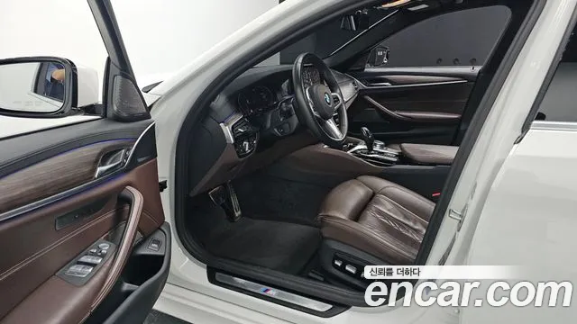 BMW 5 Series (G30) 2020 Белый из Кореи, фото 2