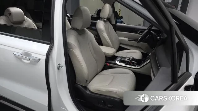 Kia Carnival 4th generation 2022 Белый из Кореи, фото 2