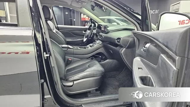 Hyundai The New Santa Fe 2022 Черный из Кореи, фото 2