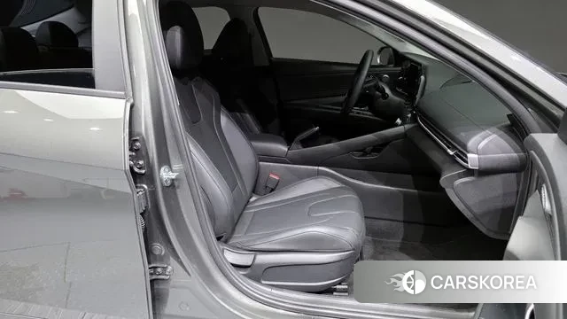 Hyundai The New Avante (CN7) 2024 Серый из Кореи, фото 2