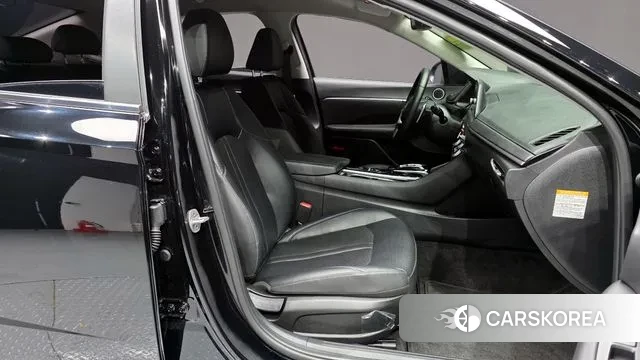 Hyundai Sonata Hybrid (DN8) 2022 Черный из Кореи, фото 2