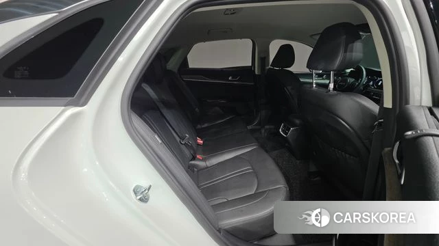 Kia K5 3rd generation 2022 Белый из Кореи, фото 2