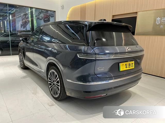Weilai ES8 2026 Темно-серый из Китая, фото 2