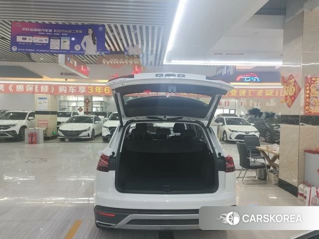 Volkswagen Tanyue 2021 Белый из Китая, фото 2