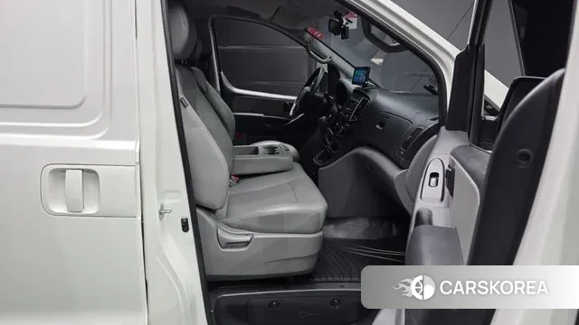 Hyundai The New Grand Starex 2020 Белый из Кореи, фото 2