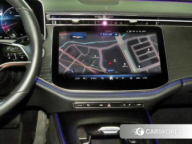 Mercedes-Benz E-Class W214 2024 Белый из Кореи, фото 2