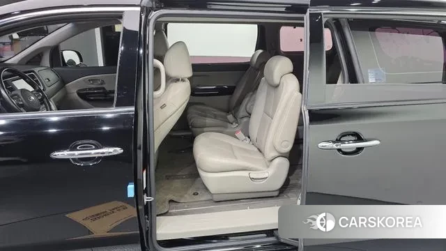 Kia The New Carnival 2019 Черный из Кореи, фото 2