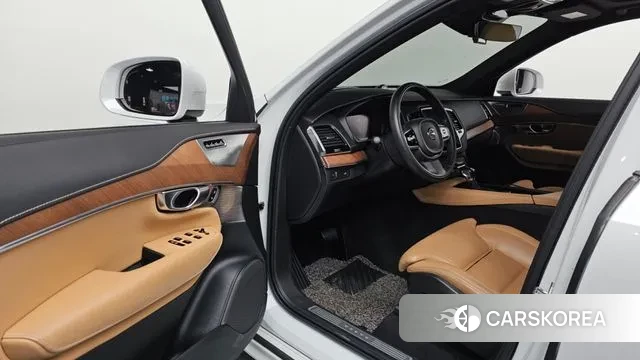 Volvo XC90 second Generation 2019 Белый из Кореи, фото 2