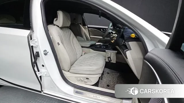 Kia K8 Hybrid 2023 Белый из Кореи, фото 2