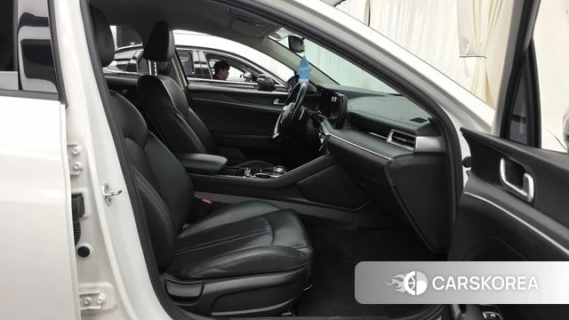 Kia K5 3rd generation 2022 Белый из Кореи, фото 2