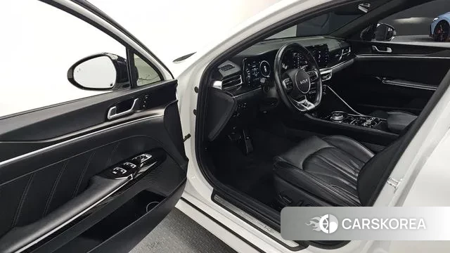 Kia K5 3rd generation 2023 Белый из Кореи, фото 2