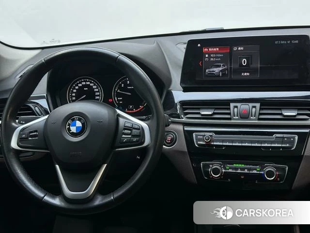 BMW X1 2021 Белый из Китая, фото 2