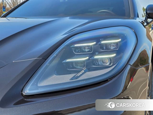 Porsche Panamera (976) 2024 Черный из Кореи, фото 2