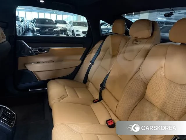 Volvo S90 2024 Серый из Кореи, фото 2