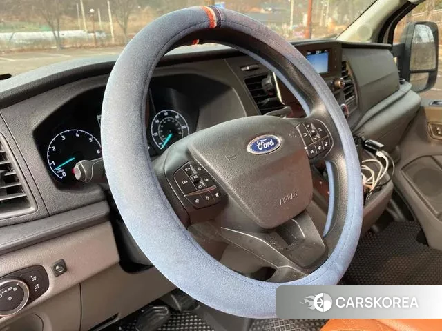 Ford Transit 2021 Белый из Кореи, фото 2