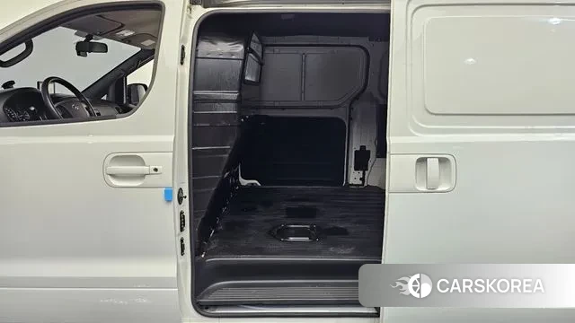 Hyundai The New Grand Starex 2020 Белый из Кореи, фото 2