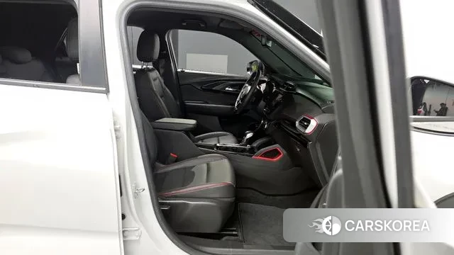 Chevrolet (GM Daewoo) Trailblazer 2022 Белый из Кореи, фото 2