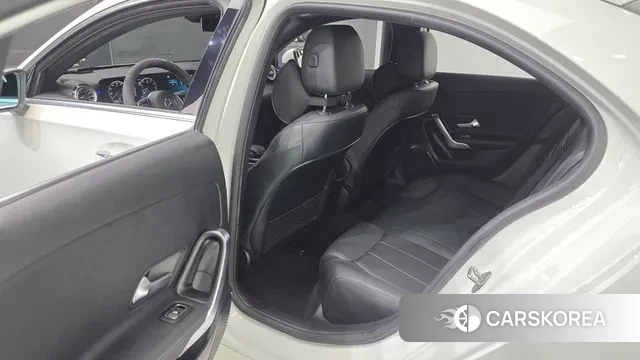 Mercedes-Benz A-Class W177 2022 Белый из Кореи, фото 2