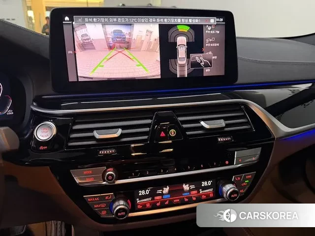 BMW 5 Series (G30) 2023 Серый из Кореи, фото 2